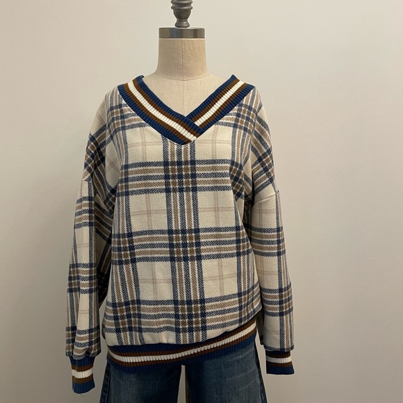 Plaid Sweater - Picture 1 of 3